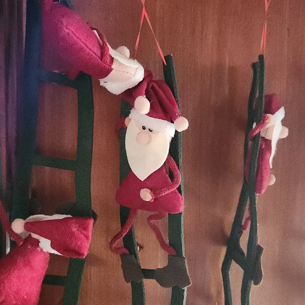Santa Garland.
